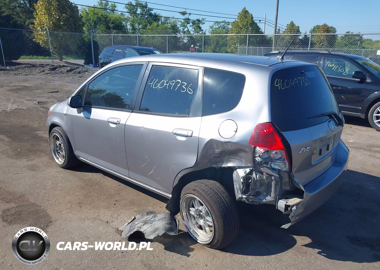 2008 Honda Fit VIN:JHMGD38498S061163 - 3