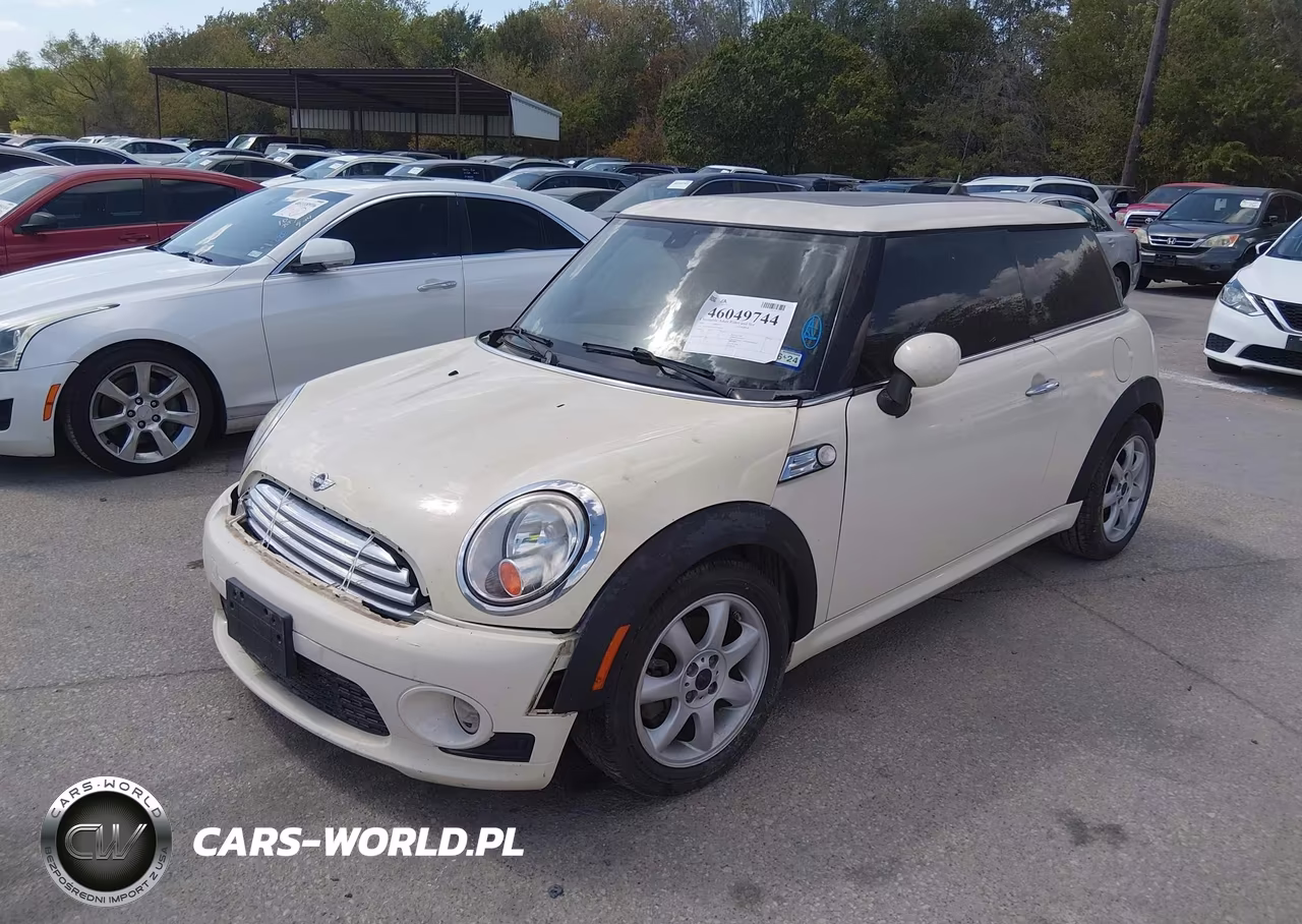 2009 Mini Cooper VIN:WMWMF33549TT69283 - 2