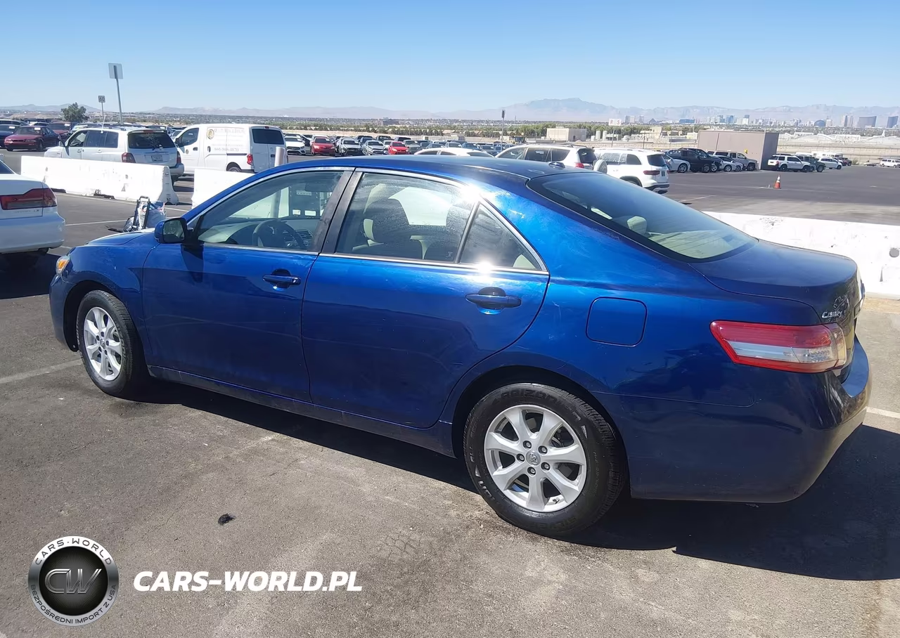 2011 Toyota Camry Le VIN:4T1BF3EK1BU659909 - 3