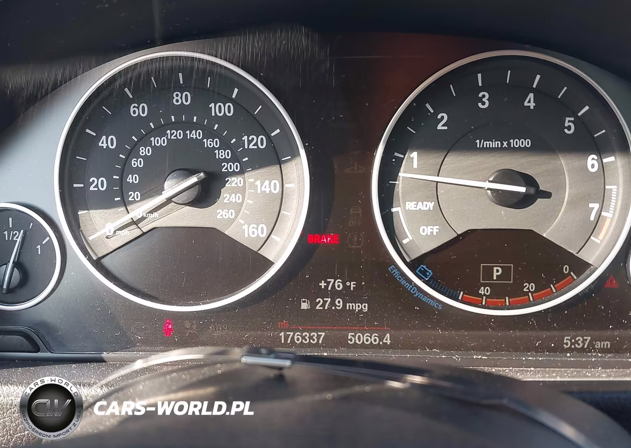 2018 BMW 320I xDrive VIN:WBA8E5G50JNV02673 - 15
