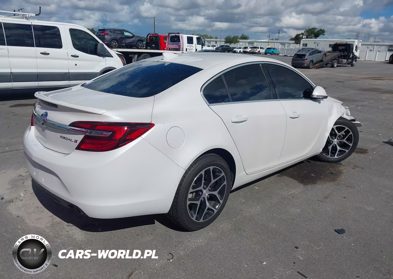 2016 Buick Regal Turbo Sport Touring VIN:2G4G35EX2G9194597 - 4