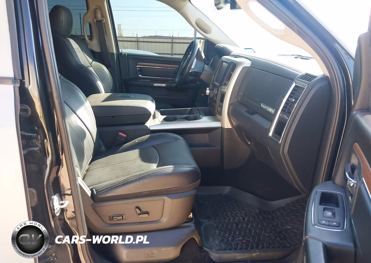 2018 Ram 1500 Laramie 4X2 5'7 Box VIN:1C6RR6NM6JS226049 - 5