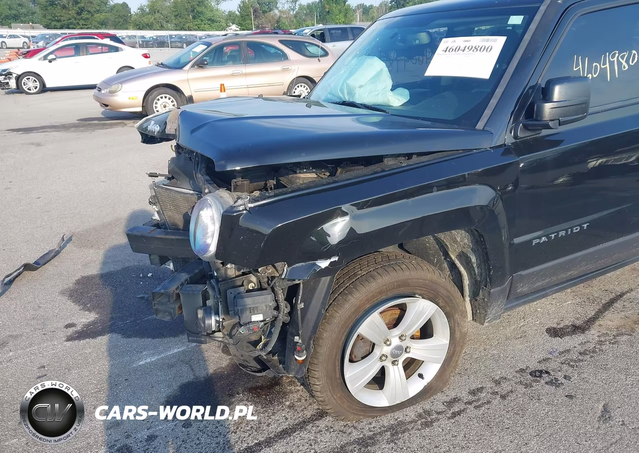 2016 Jeep Patriot Latitude VIN:1C4NJRFBXGD767566 - 6