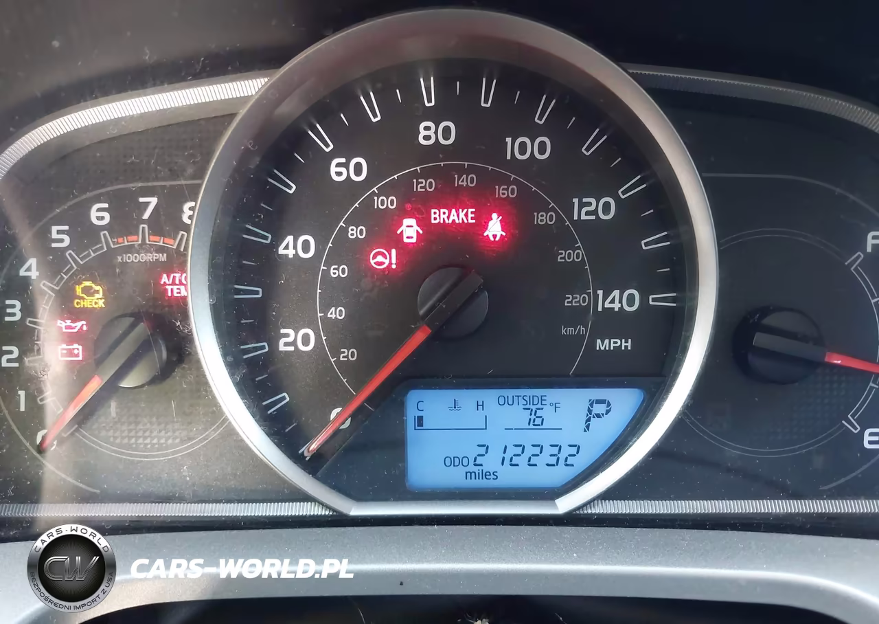 2015 Toyota Rav4 Le VIN:JTMBFREV5FD156214 - 15