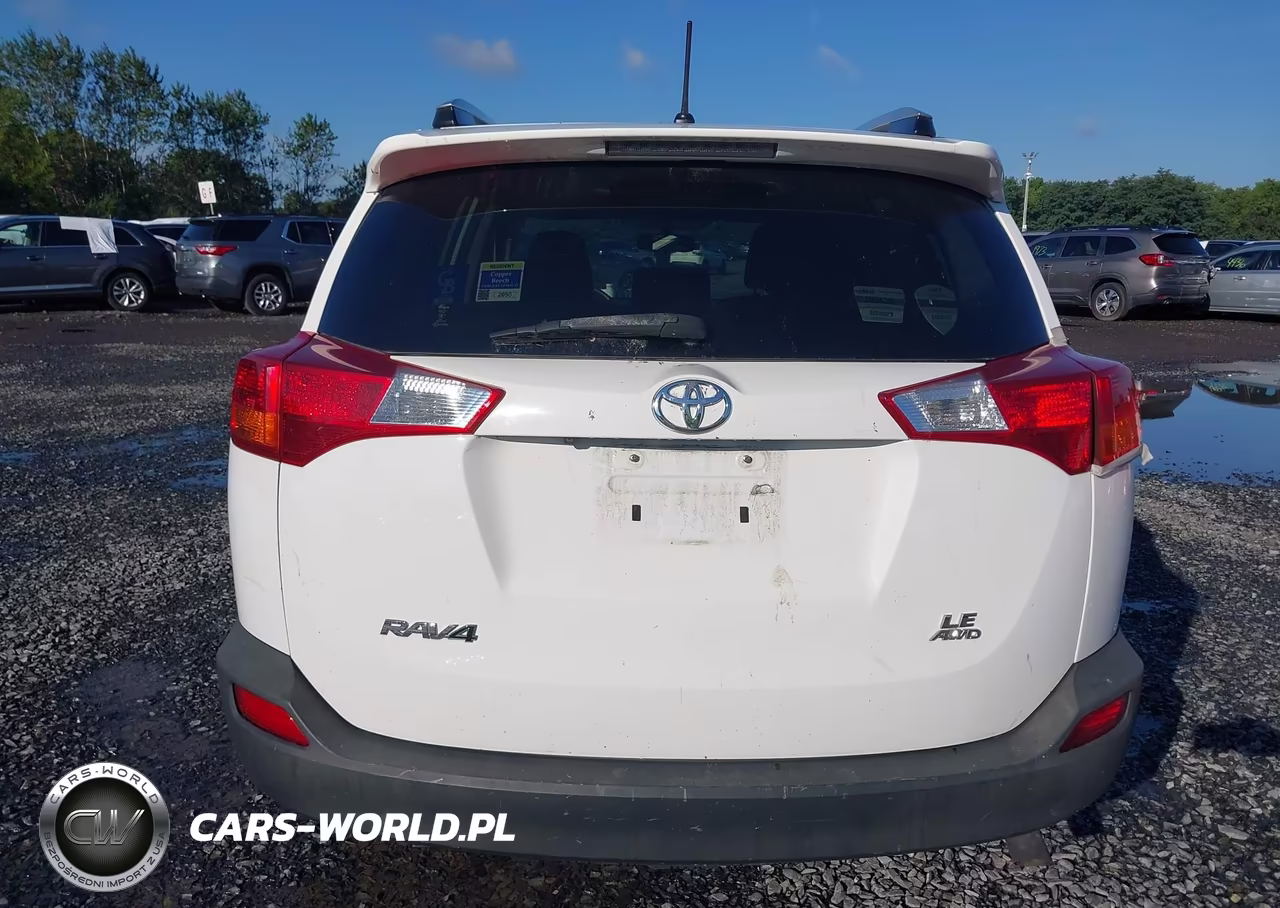 2015 Toyota Rav4 Le VIN:JTMBFREV5FD156214 - 16