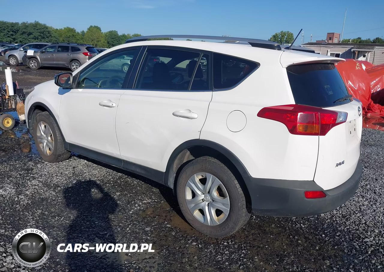 2015 Toyota Rav4 Le VIN:JTMBFREV5FD156214 - 3