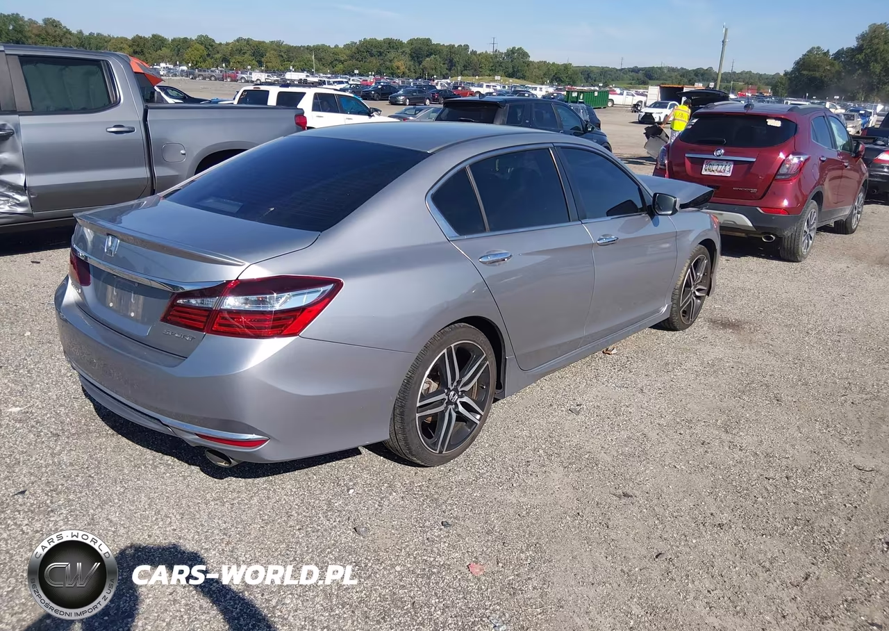2017 Honda Accord Sport VIN:1HGCR2F55HA206746 - 4