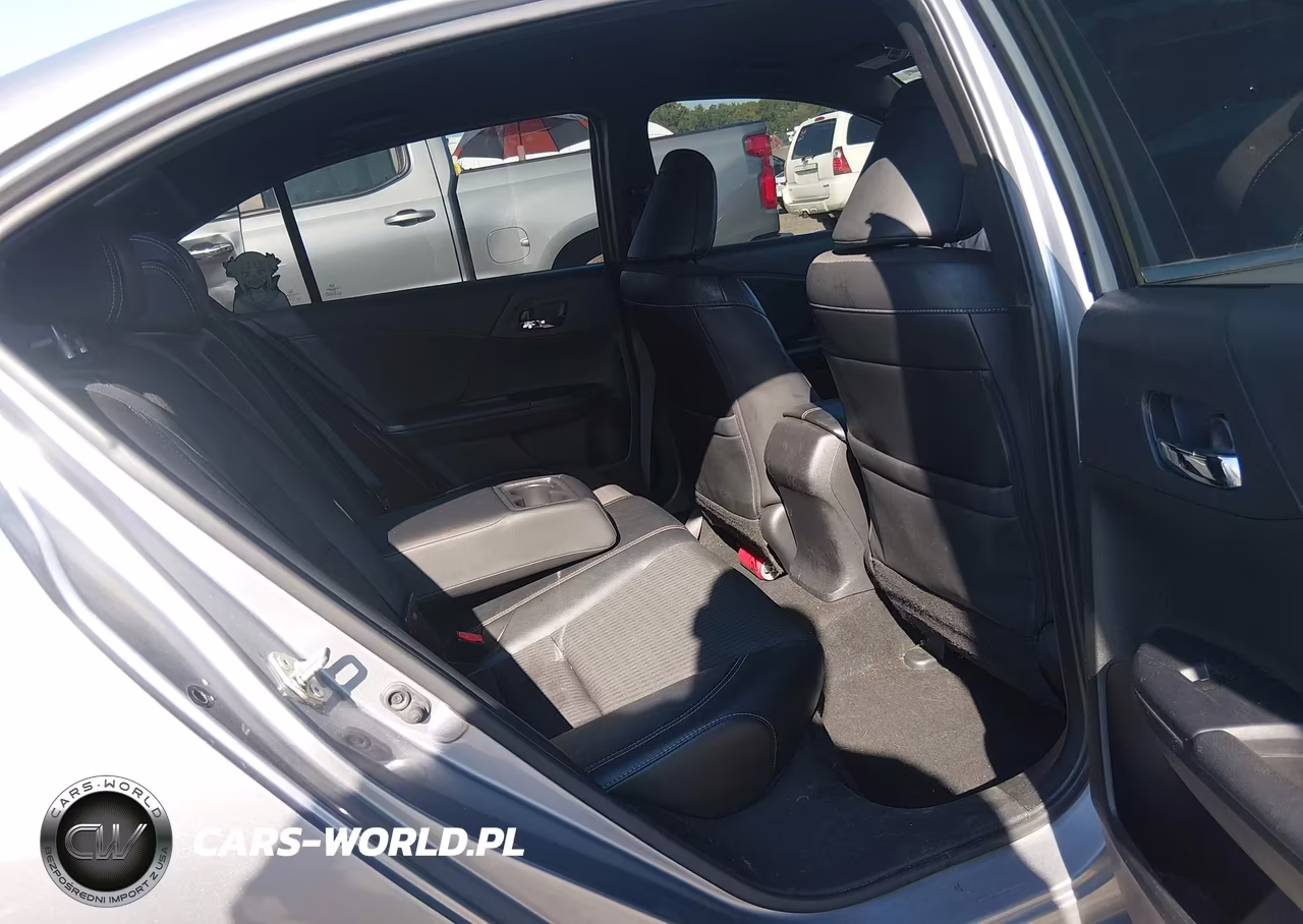 2017 Honda Accord Sport VIN:1HGCR2F55HA206746 - 8