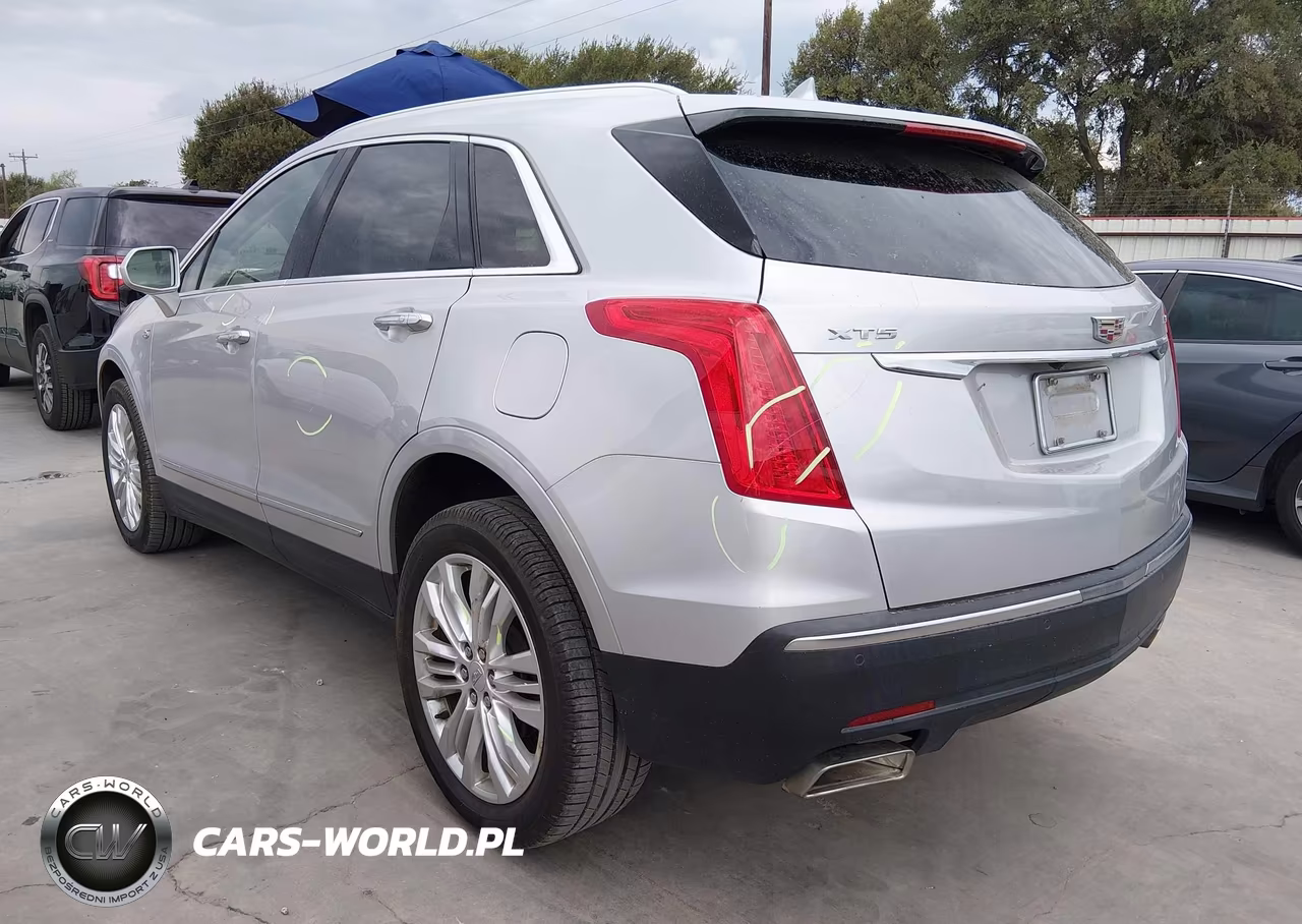 2018 Cadillac Xt5 Premium Luxury VIN:1GYKNERSXJZ155402 - 3