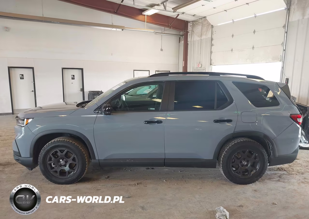 2025 Honda Pilot Trailsport VIN:5FNYG1H60SB183675 - 14