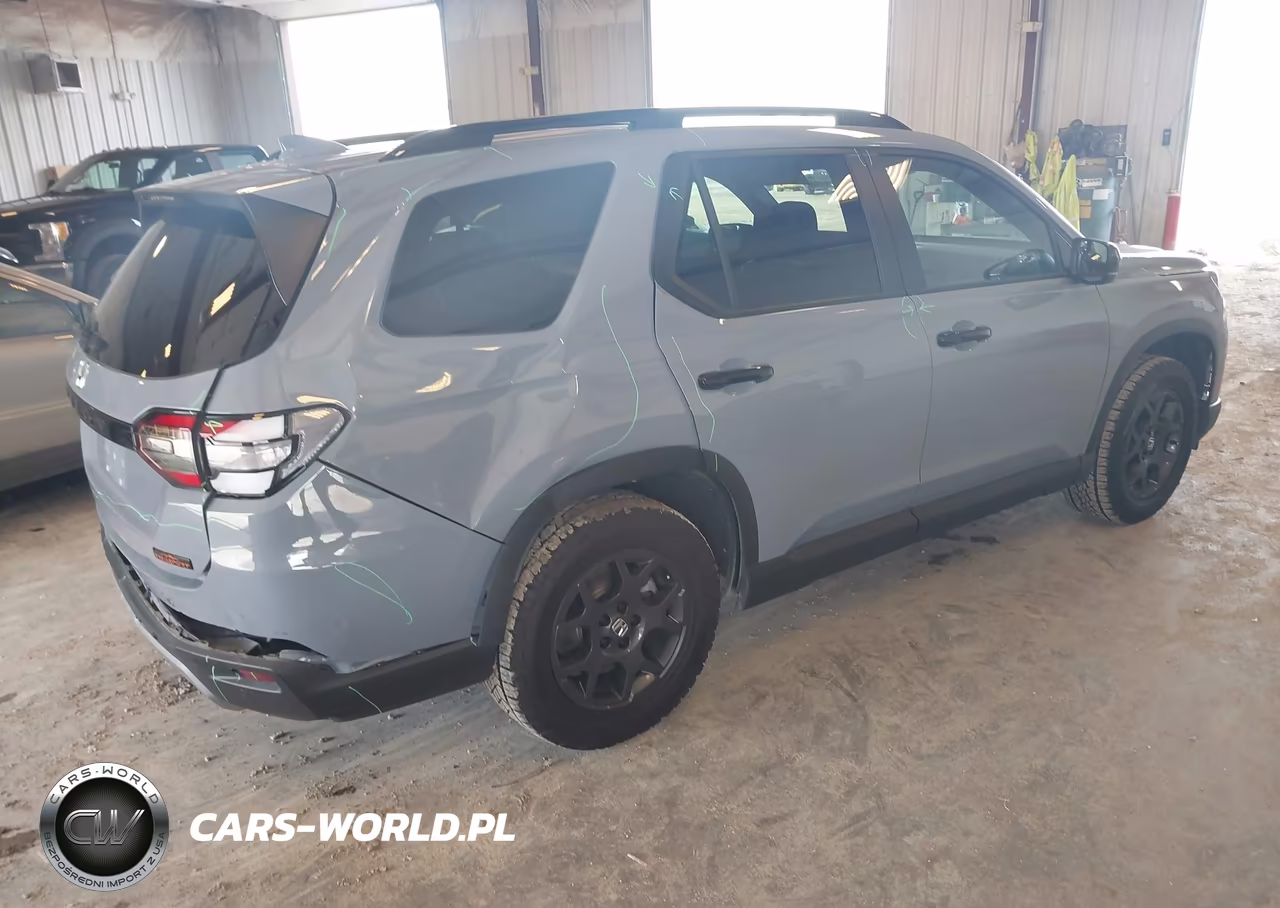 2025 Honda Pilot Trailsport VIN:5FNYG1H60SB183675 - 4