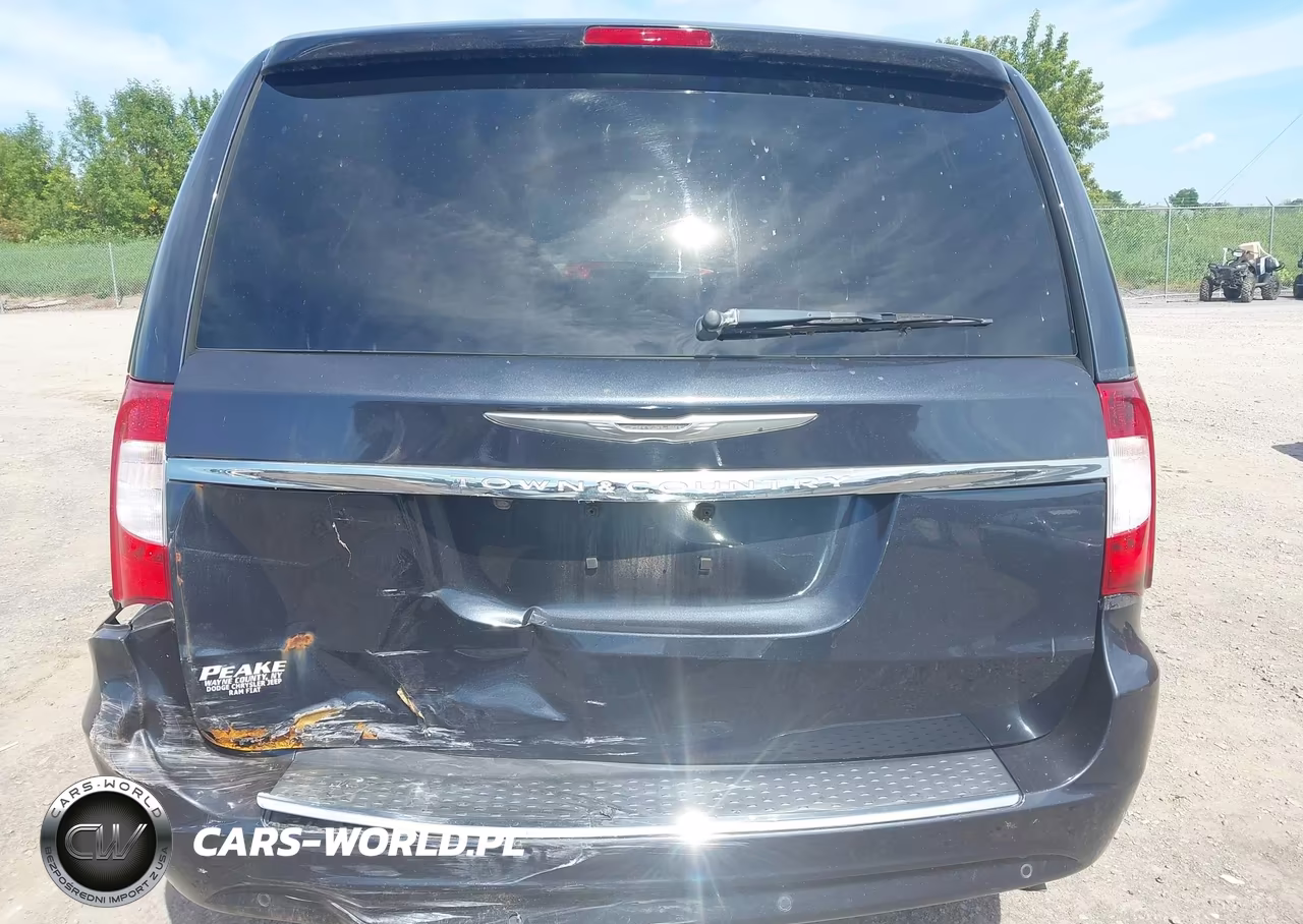 2014 Chrysler Town & Country Touring-L VIN:2C4RC1CG4ER200275 - 6