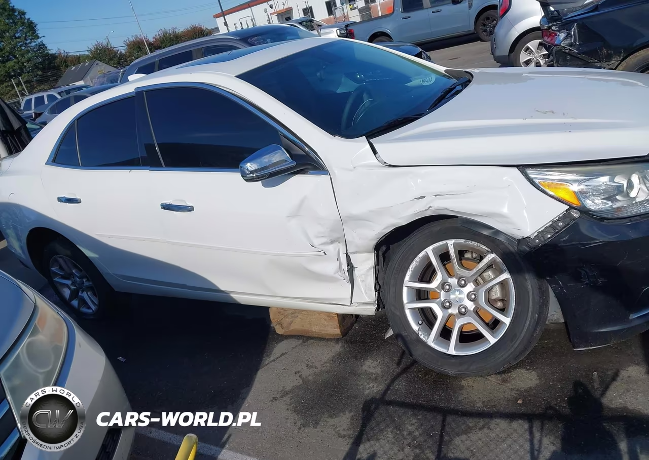 2015 Chevrolet Malibu 1Lt VIN:1G11C5SLXFU116963 - 13