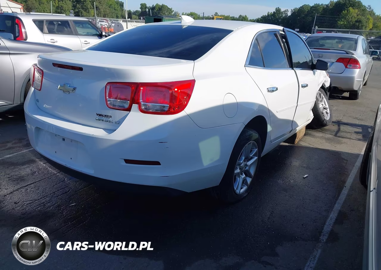 2015 Chevrolet Malibu 1Lt VIN:1G11C5SLXFU116963 - 4