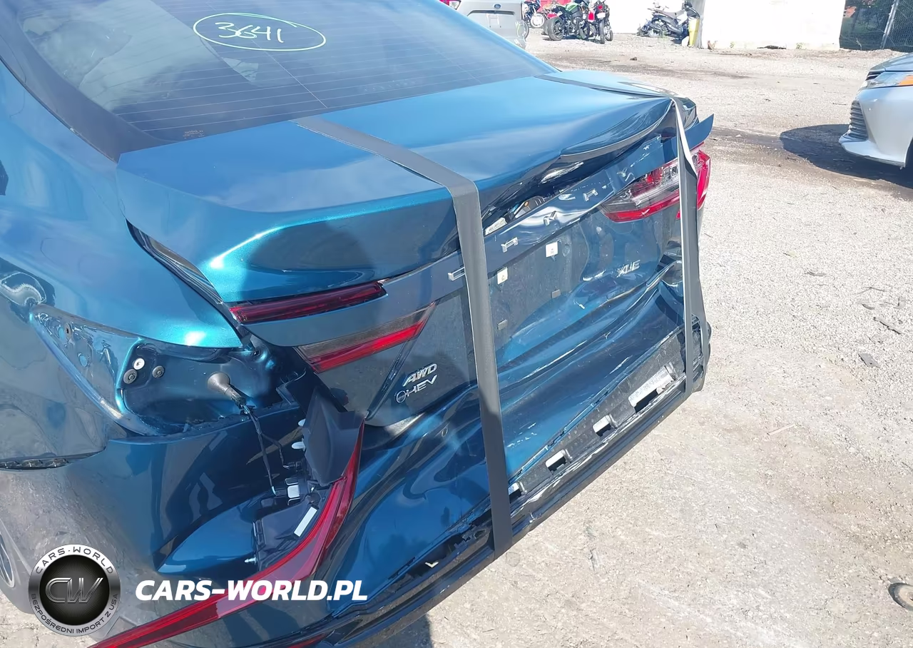 2026 Toyota Camry Xle VIN:4T1DBADK7TU043918 - 6