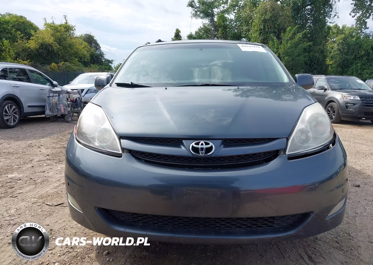 2010 Toyota Sienna Xle VIN:5TDYK4CC5AS331486 - 12