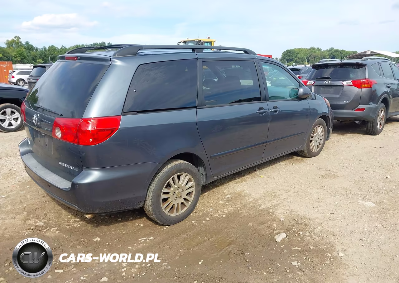 2010 Toyota Sienna Xle VIN:5TDYK4CC5AS331486 - 4