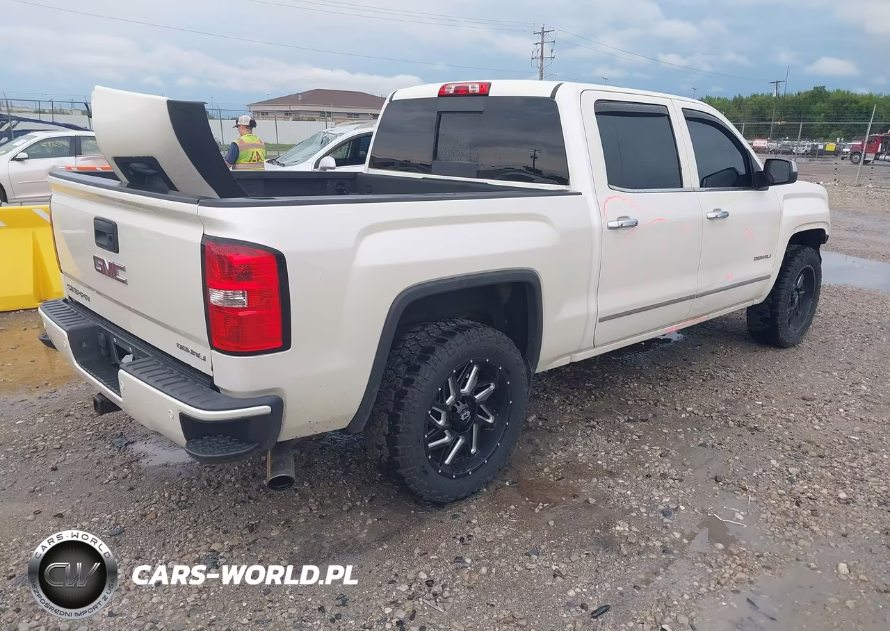 2015 GMC Sierra 1500 Denali VIN:3GTU2WEC4FG410693 - 4