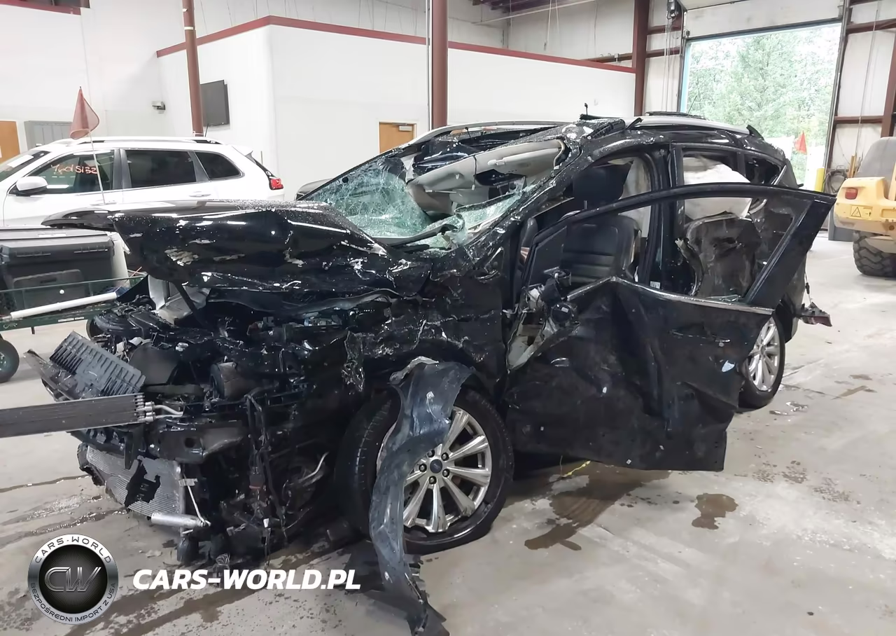 2017 Ford Escape Titanium VIN:1FMCU9J93HUD05785 - 10