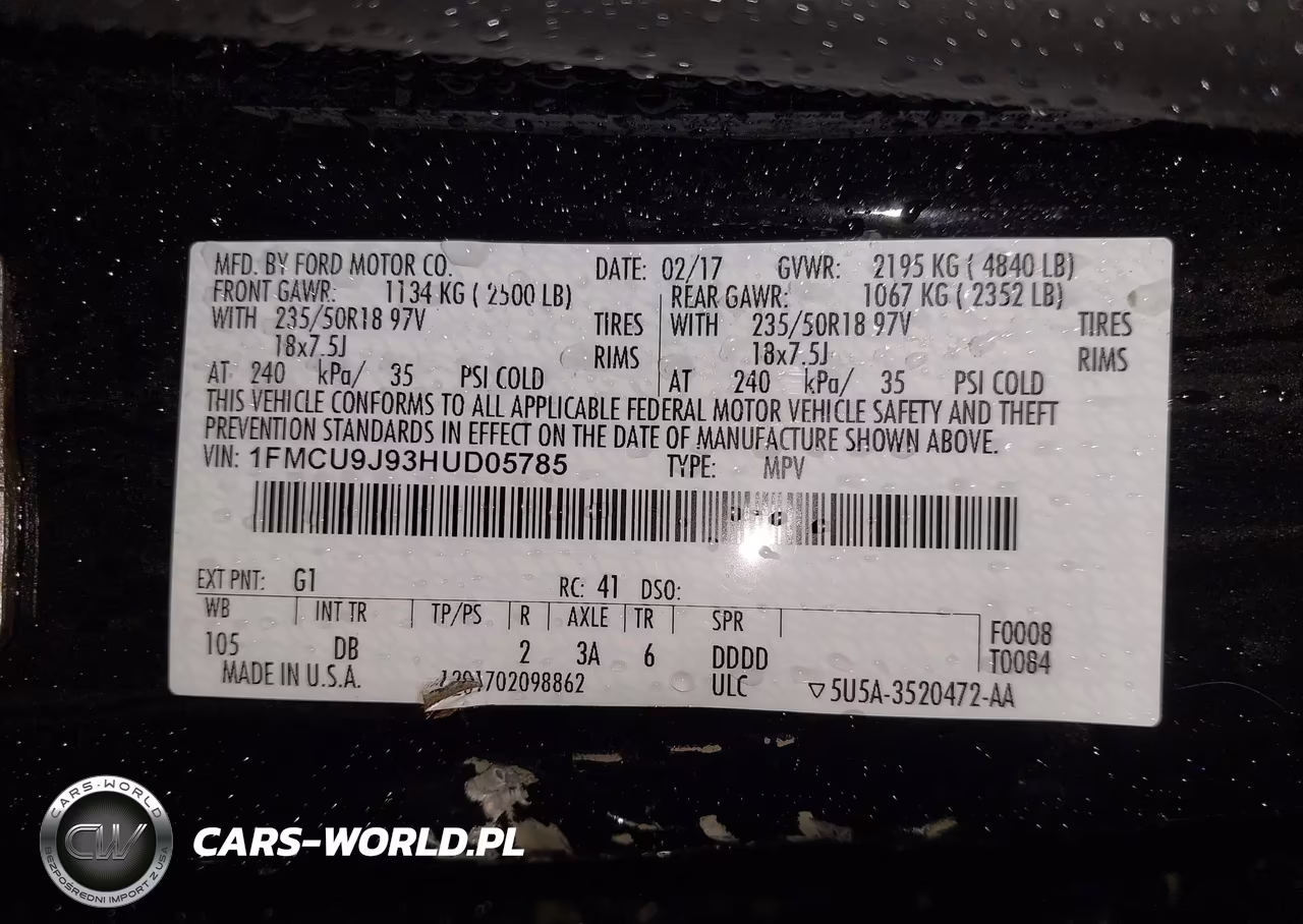 2017 Ford Escape Titanium VIN:1FMCU9J93HUD05785 - 9