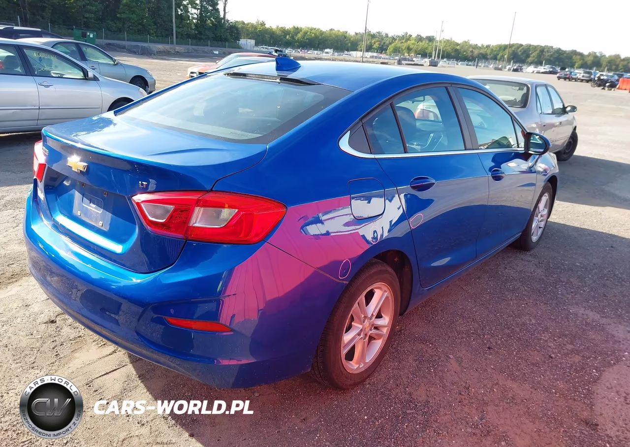 2017 Chevrolet Cruze Lt Auto VIN:3G1BE5SM3HS529673 - 4