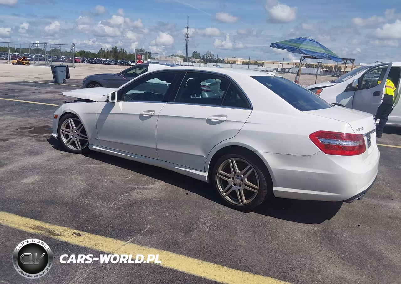 2010 Mercedes-Benz E 350 VIN:WDDHF5GB2AA090436 - 3