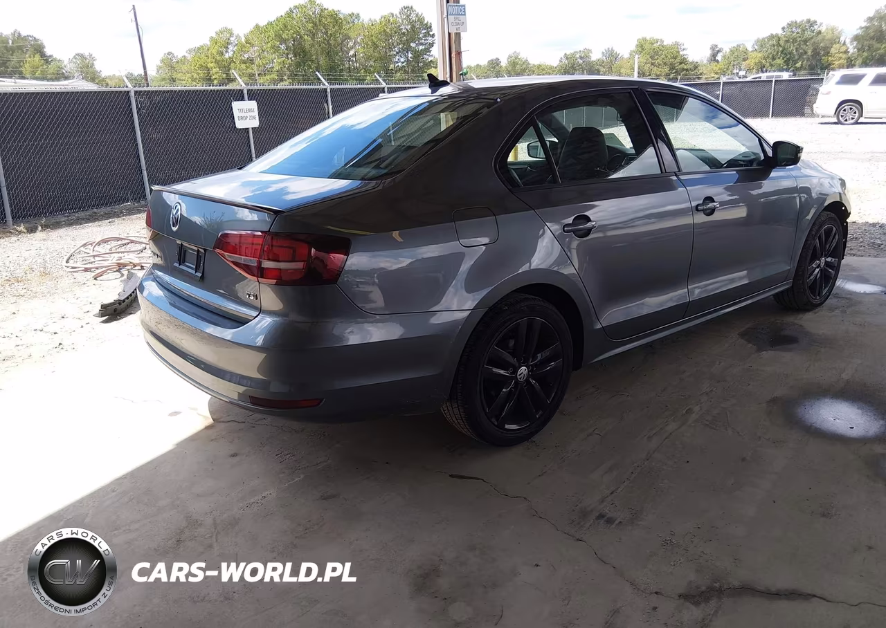 2018 Volkswagen Jetta 1.8T Se Sport VIN:3VWD17AJXJM237007 - 4