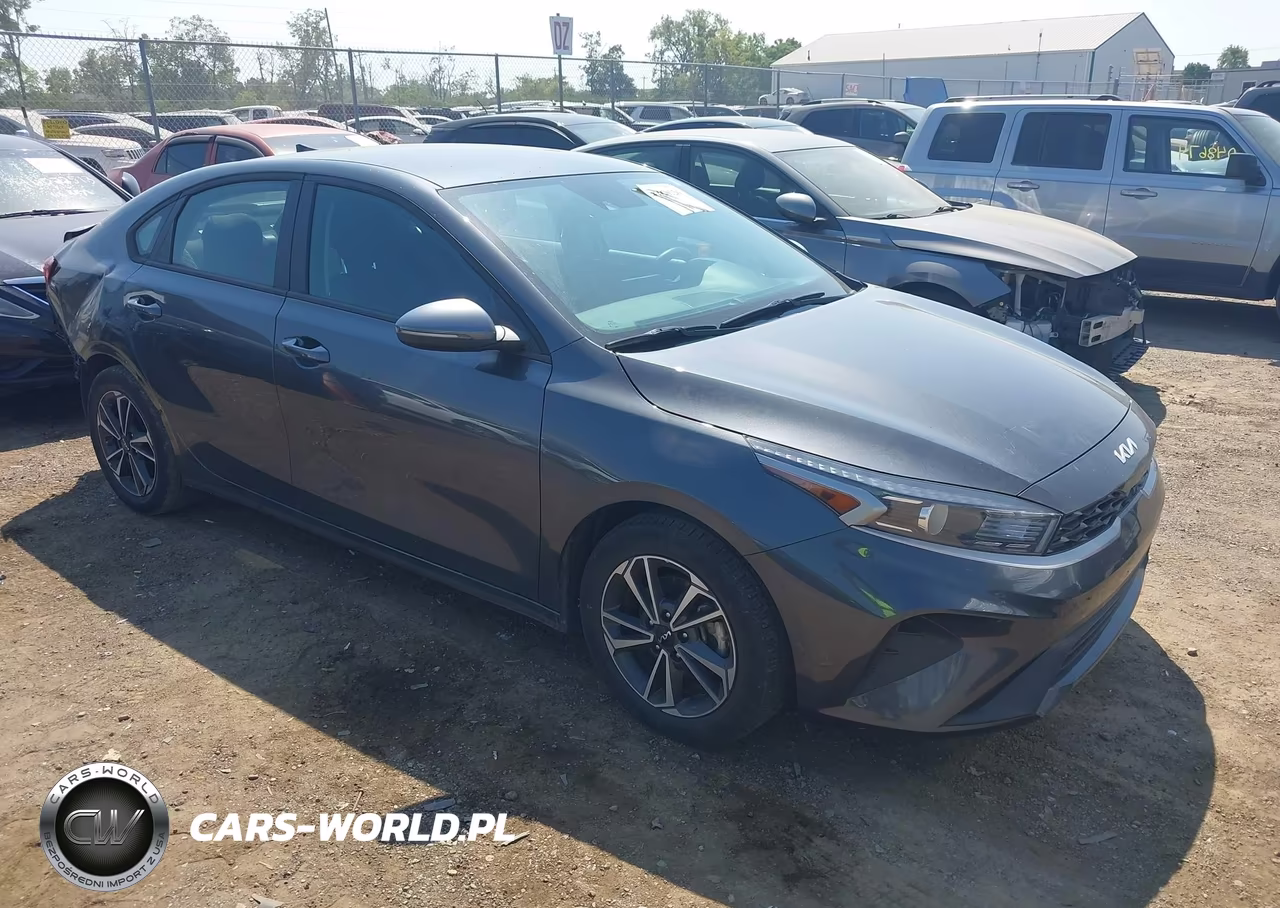 2024 Kia Forte Lxs VIN:3KPF24AD9RE819400 - 1