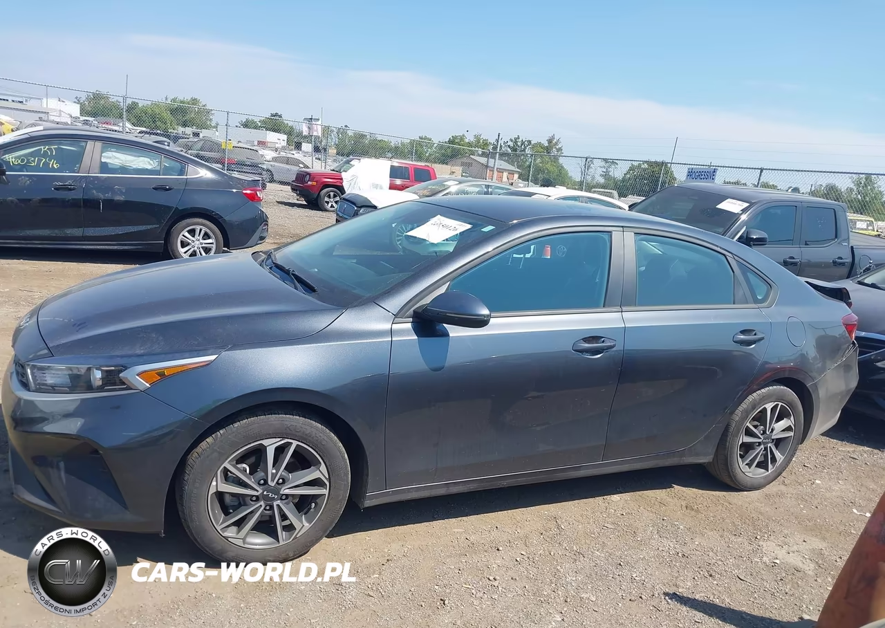 2024 Kia Forte Lxs VIN:3KPF24AD9RE819400 - 15