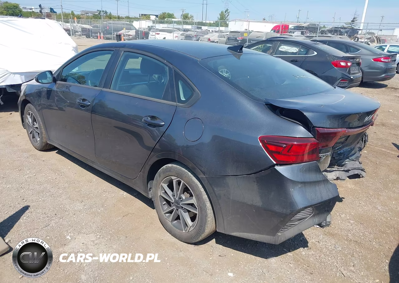 2024 Kia Forte Lxs VIN:3KPF24AD9RE819400 - 3
