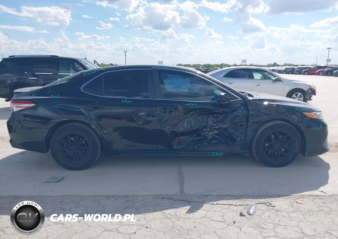 2018 Toyota Camry Se VIN:4T1B11HK9JU674882 - 13