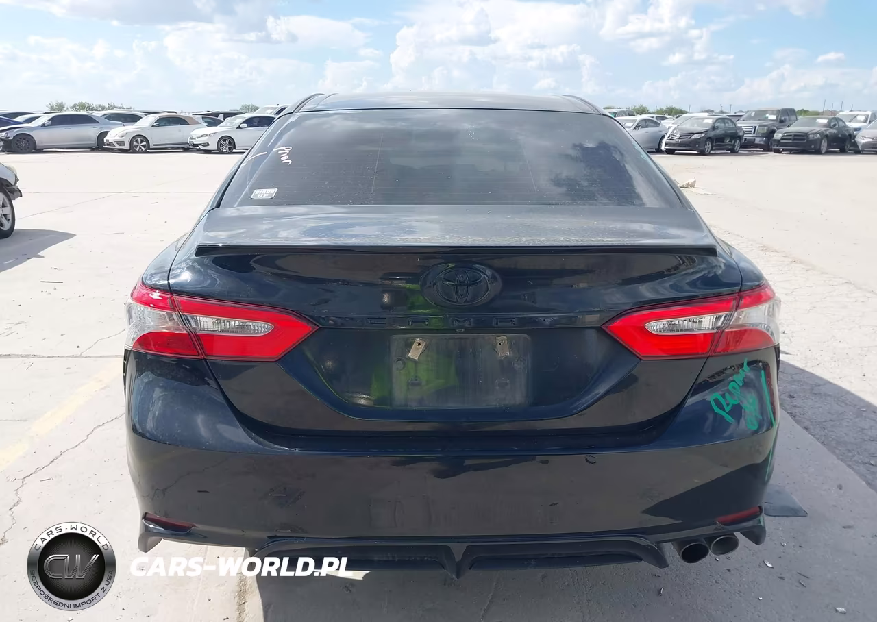 2018 Toyota Camry Se VIN:4T1B11HK9JU674882 - 16