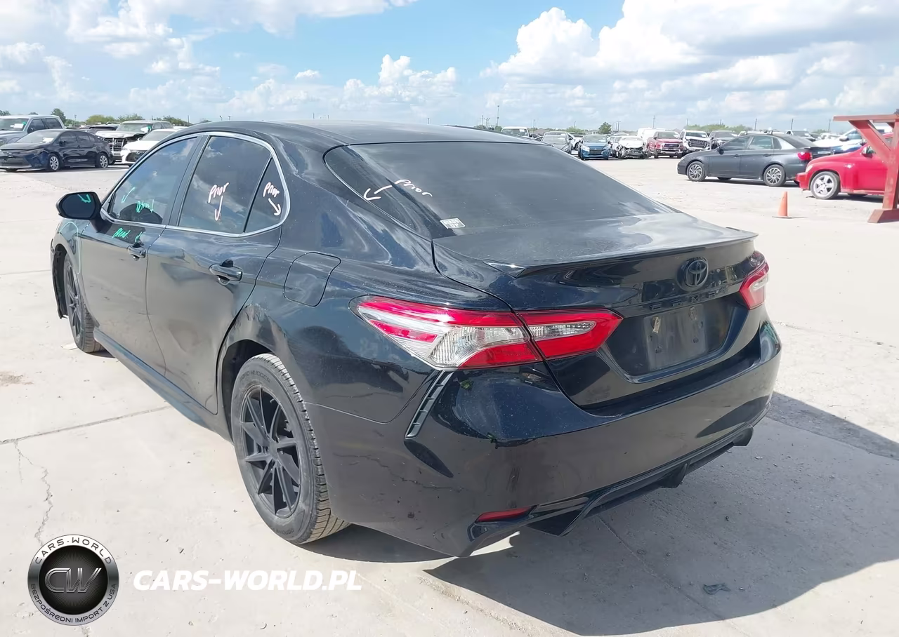 2018 Toyota Camry Se VIN:4T1B11HK9JU674882 - 3