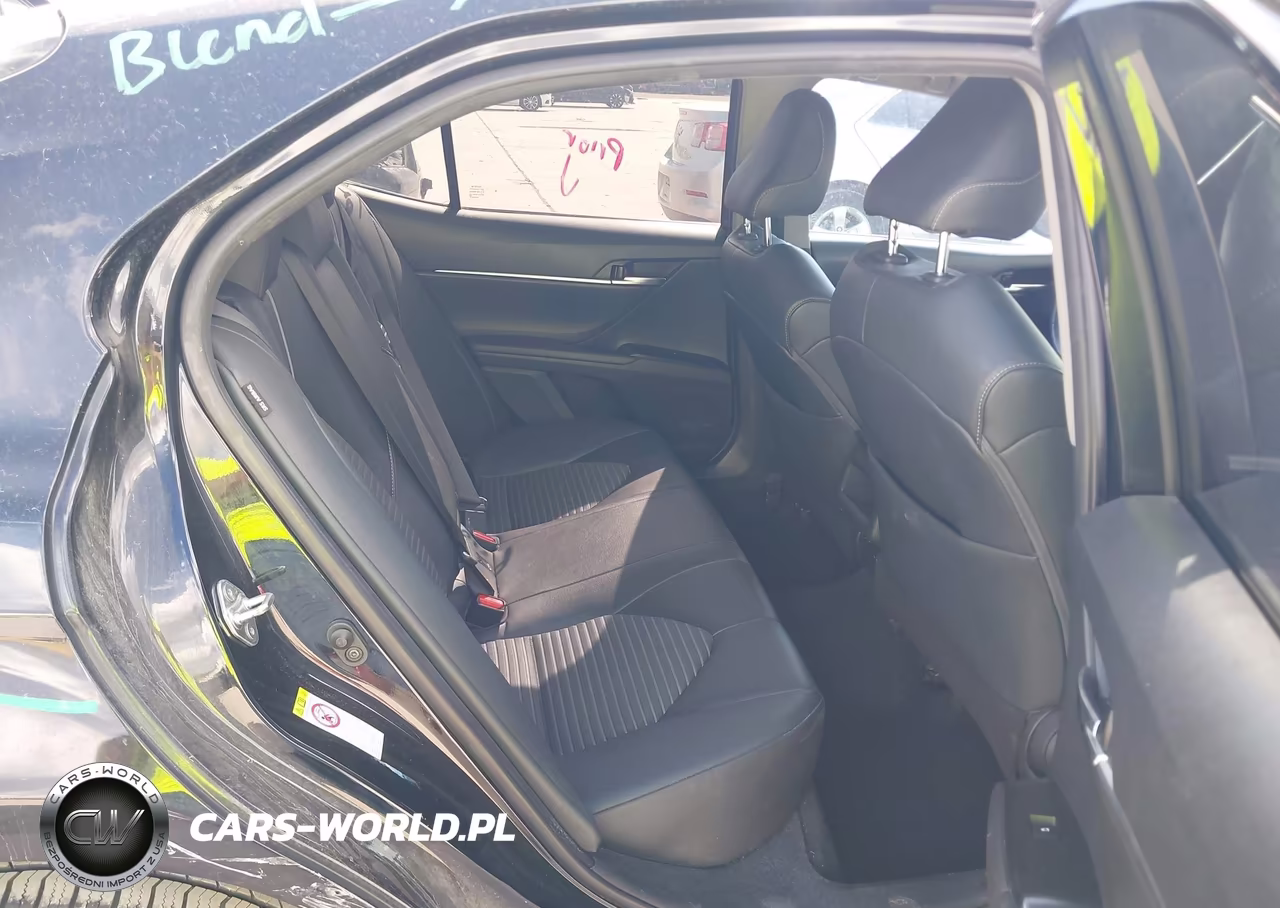 2018 Toyota Camry Se VIN:4T1B11HK9JU674882 - 8