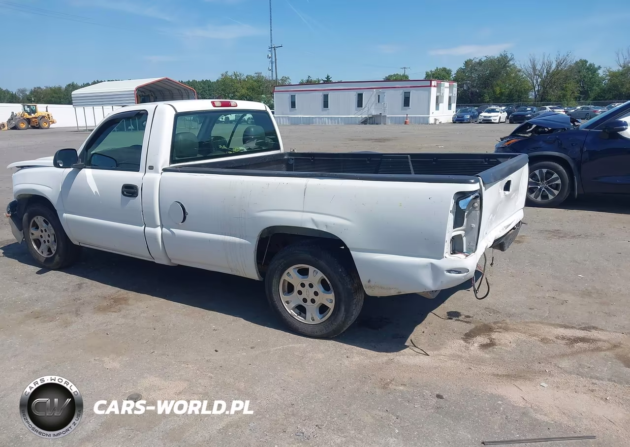 2005 Chevrolet Silverado 1500 Work Truck VIN:1GCEC14X15Z299351 - 3