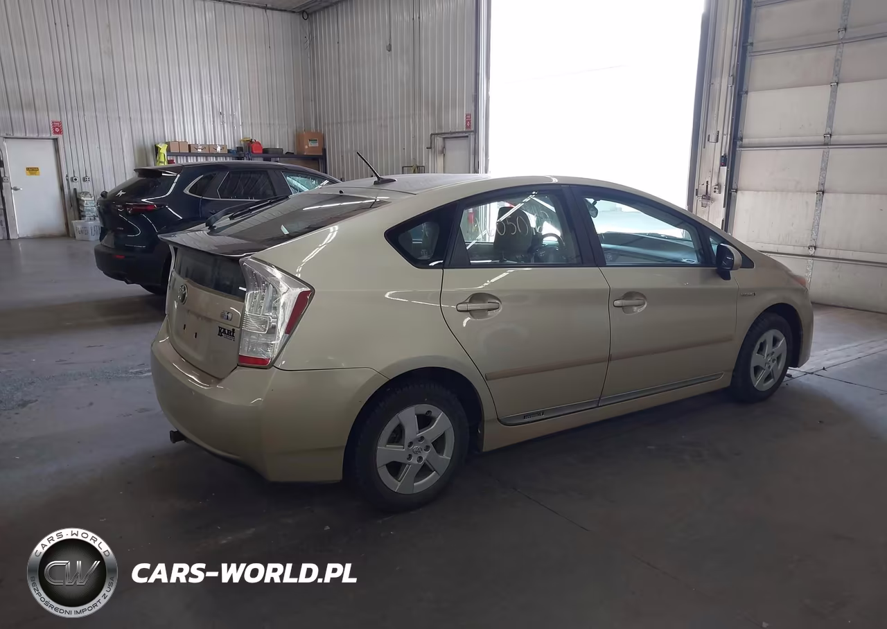 2011 Toyota Prius Two VIN:JTDKN3DU3B0257178 - 4