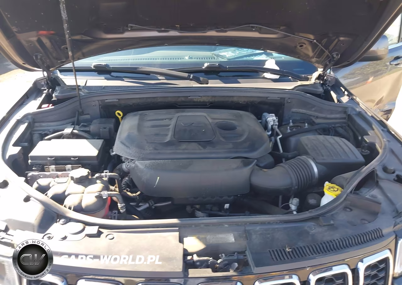 2020 Jeep Grand Cherokee Laredo E 4X4 VIN:1C4RJFAG6LC335687 - 10