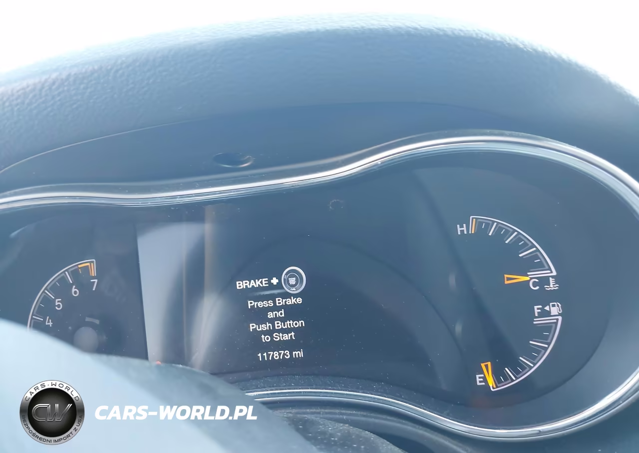 2020 Jeep Grand Cherokee Laredo E 4X4 VIN:1C4RJFAG6LC335687 - 7