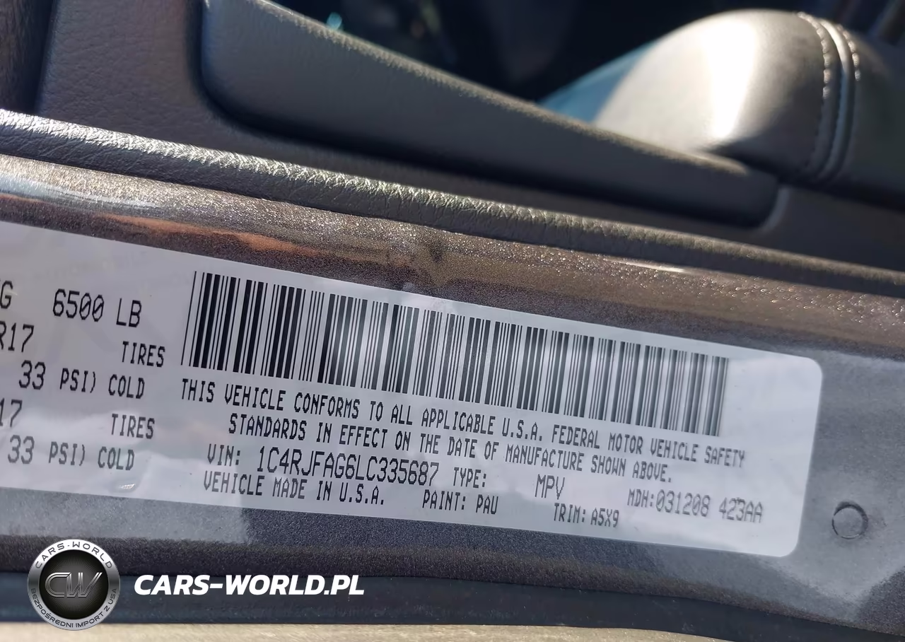 2020 Jeep Grand Cherokee Laredo E 4X4 VIN:1C4RJFAG6LC335687 - 9