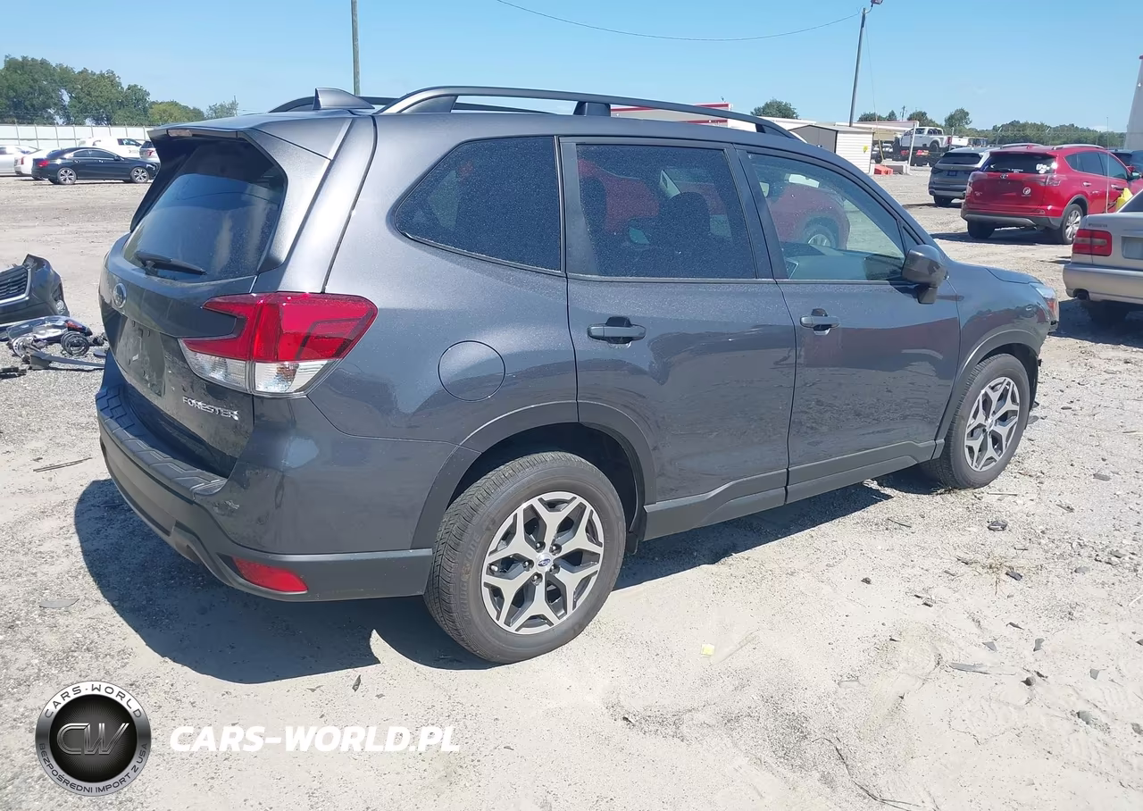 2021 Subaru Forester Premium VIN:JF2SKAJC6MH493516 - 4