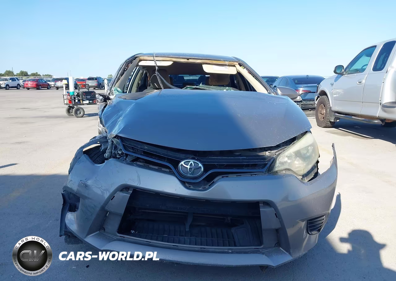 2015 Toyota Corolla Le VIN:2T1BURHE3FC305315 - 12