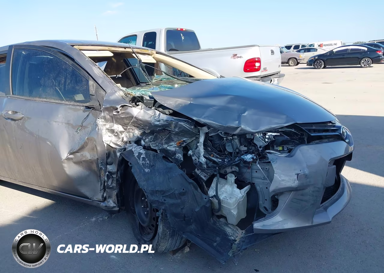 2015 Toyota Corolla Le VIN:2T1BURHE3FC305315 - 6