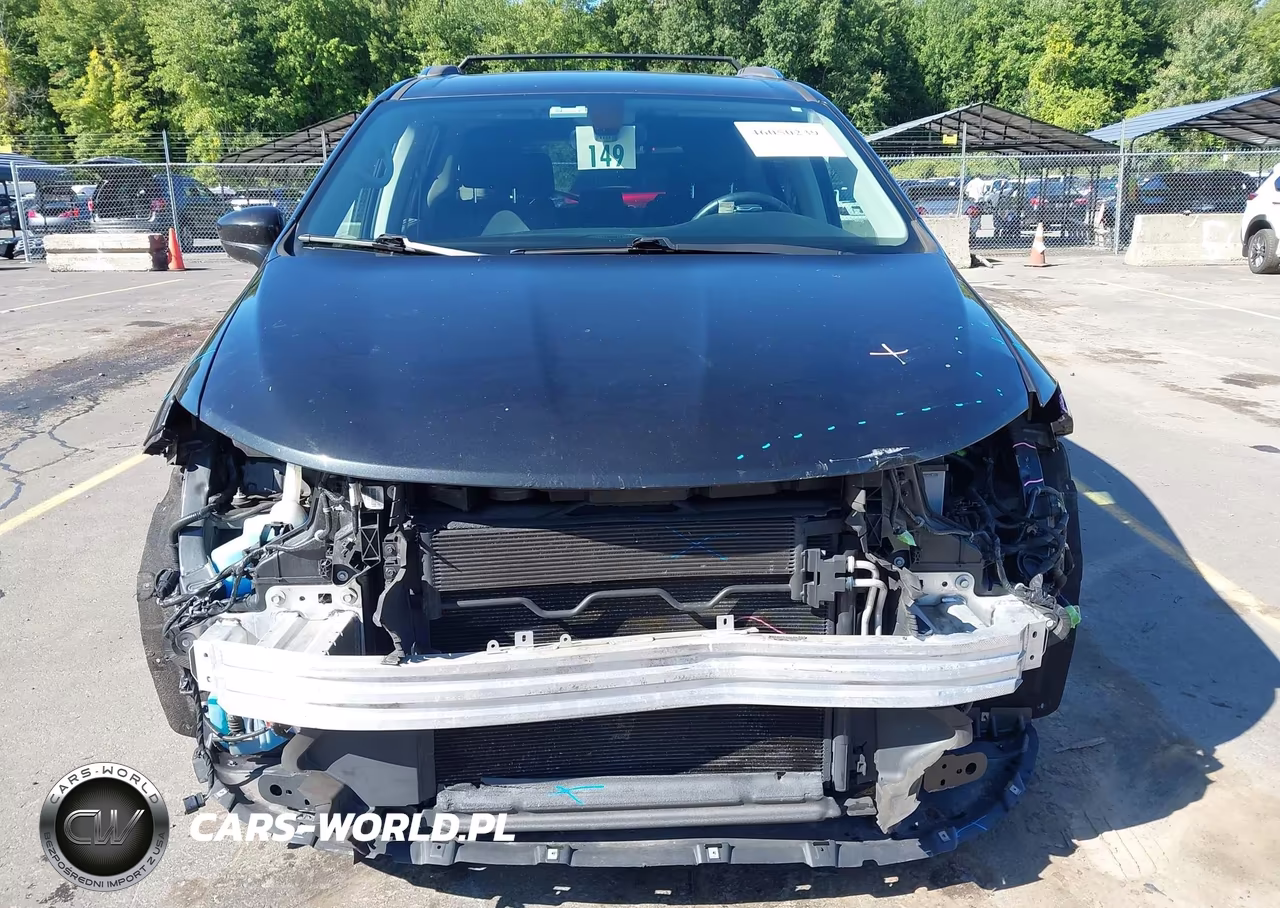 2018 Chrysler Pacifica Touring L VIN:2C4RC1BG3JR280633 - 13