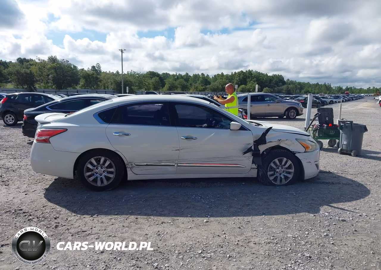 2014 Nissan Altima 2.5 S VIN:1N4AL3AP8EN344118 - 13