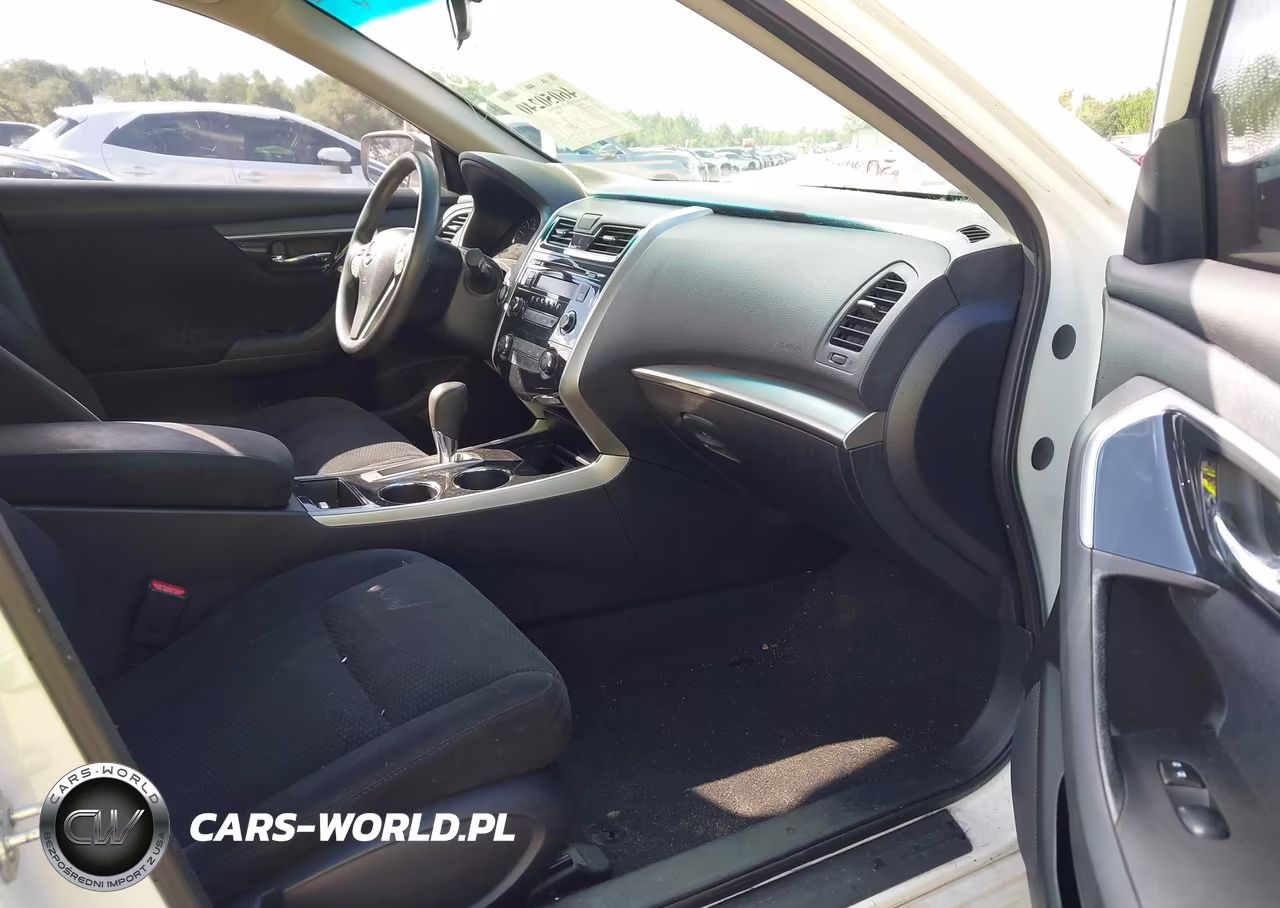 2014 Nissan Altima 2.5 S VIN:1N4AL3AP8EN344118 - 5