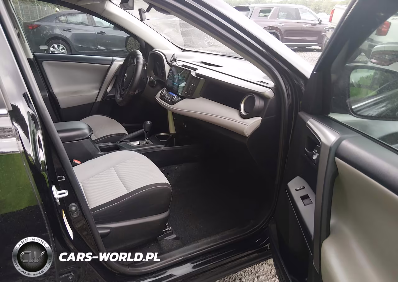 2018 Toyota Rav4 Xle VIN:2T3WFREV3JW432872 - 5