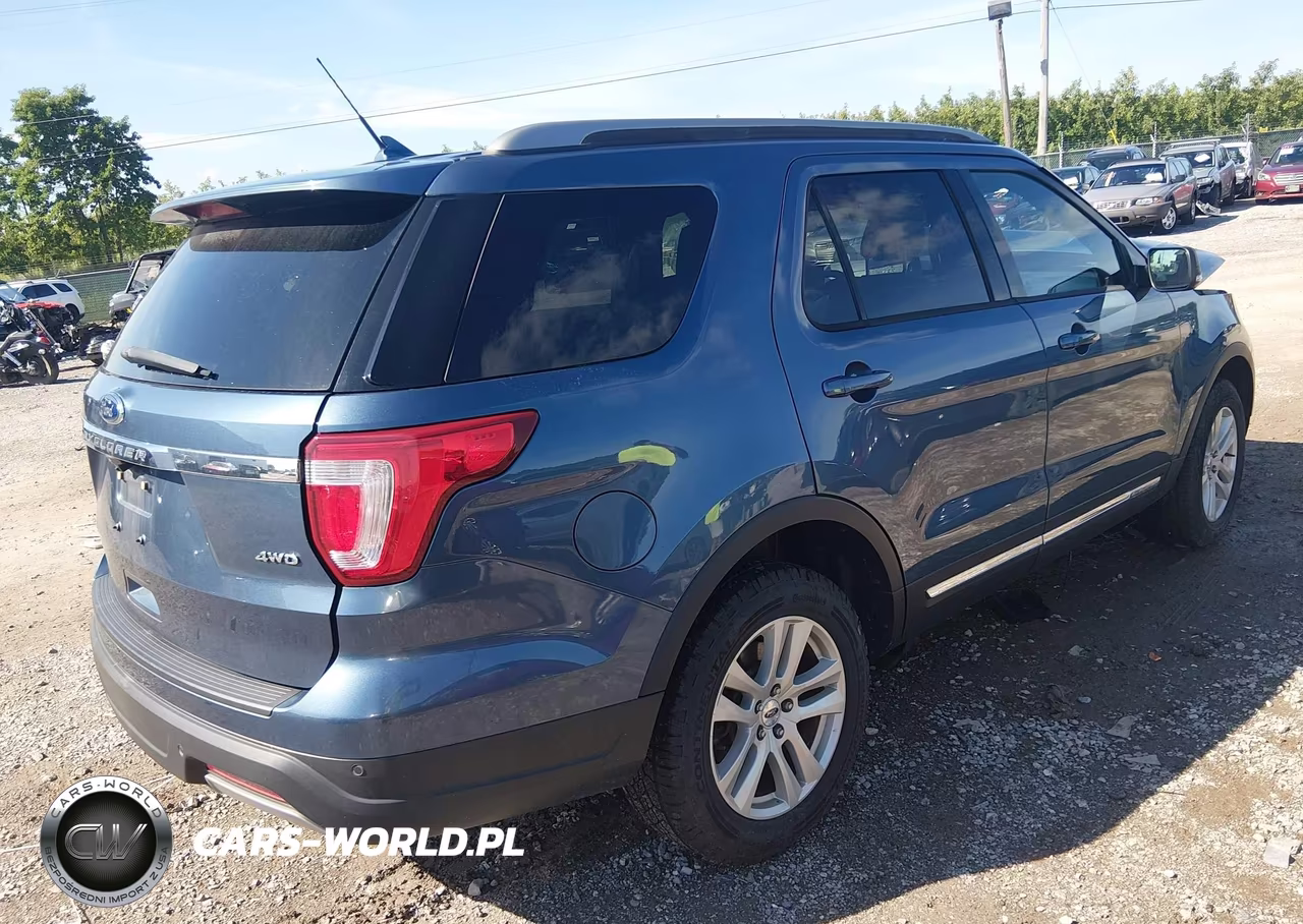 2019 Ford Explorer Xlt VIN:1FM5K8D81KGA43914 - 4