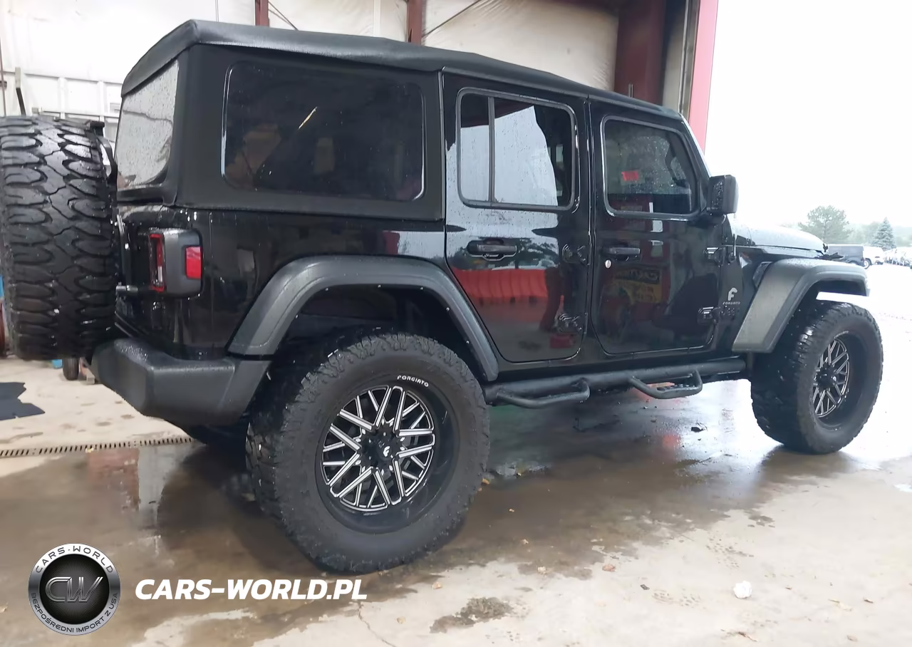 2021 Jeep Wrangler Unlimited Willys 4X4 VIN:1C4HJXDN2MW836393 - 6