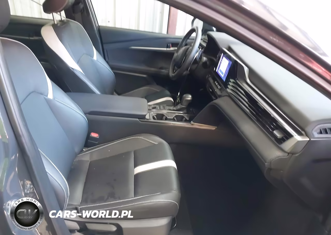 2025 Toyota Camry Se VIN:4T1DAACK7SU125621 - 5