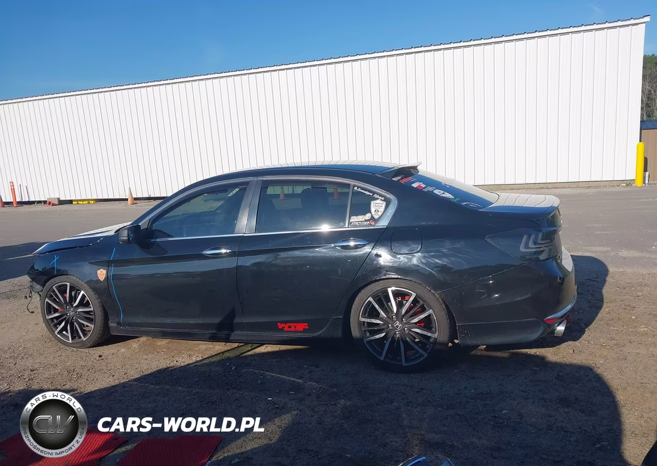 2017 Honda Accord Sport VIN:1HGCR2F50HA289244 - 15